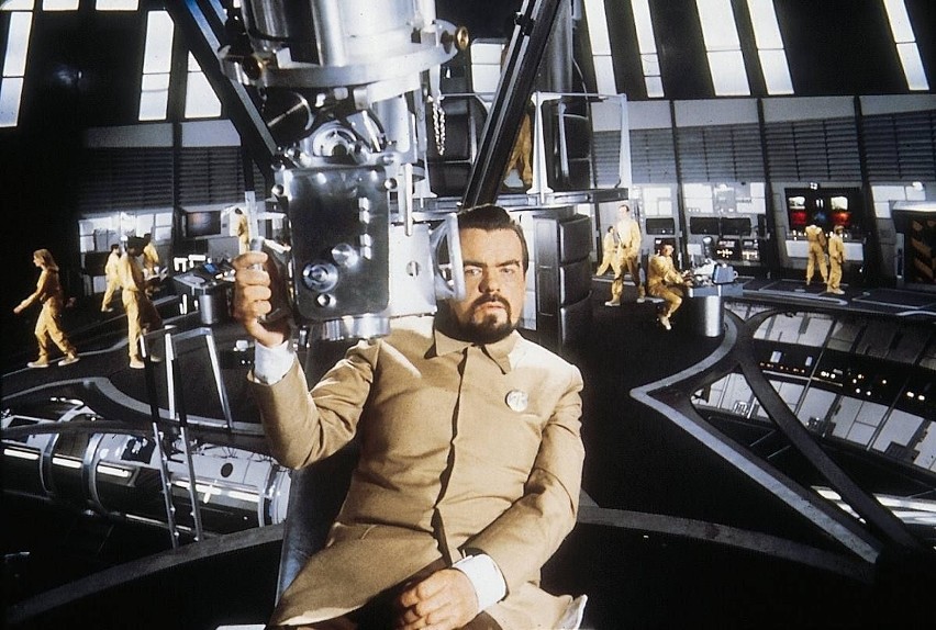 "Moonraker" (1979)

media-press.tv