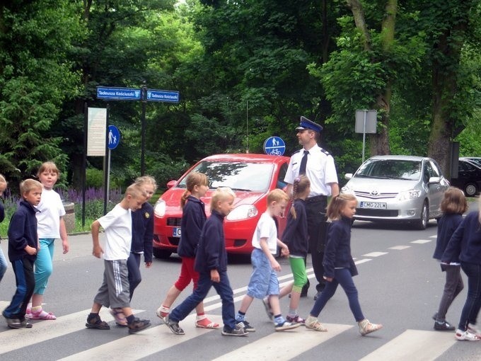 Mogileńscy policjanci czytali dzieciom