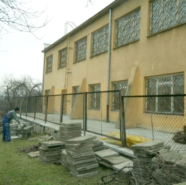 Budynek przy ul. alei Legionów jest remontowany z myślą o chorych na Alzheimera.