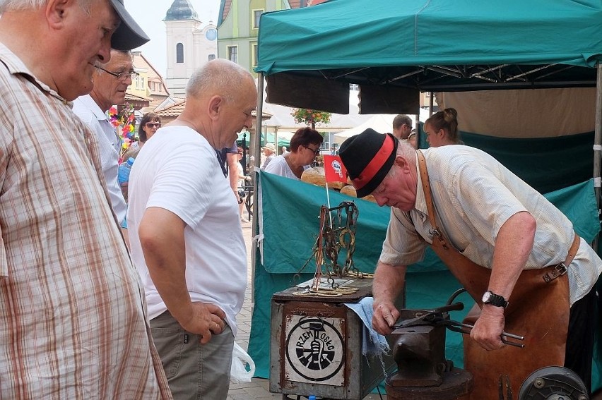 Właśnie rękodzieło i wyroby naturalne cieszyły się...