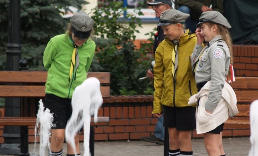 Harcerskie śpiewanie na scenie przy Kupcu [ZDJĘCIA, WIDEO]