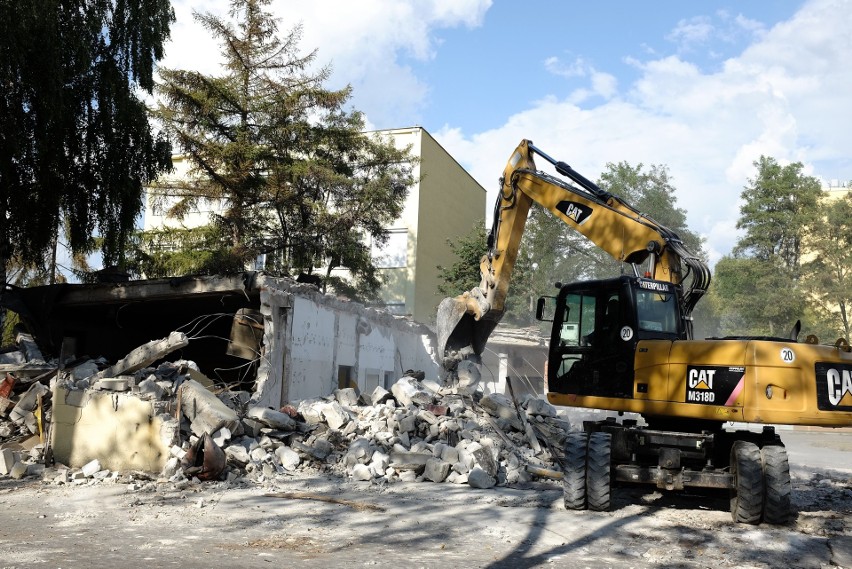 Hamownia zniknęła z powierzchni ziemi. W tym miejscu stanie nowoczesne centrum naukowe [ZDJĘCIA, WIDEO]