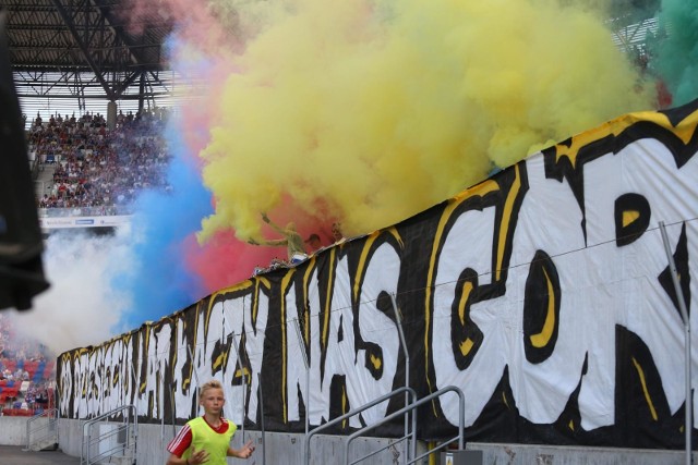 Kibice Górnika Zabrze licznie stawili się na mecz z Koroną Kielce. Na stadionie nie zabrakło też fanów gości