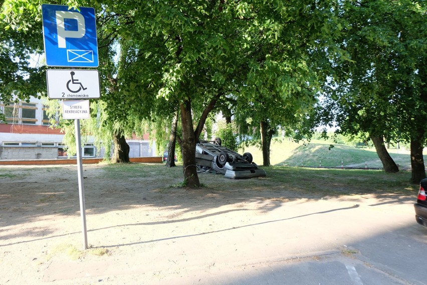 Jest to tzw. "strefa rekreacyjna" znajdująca się między...