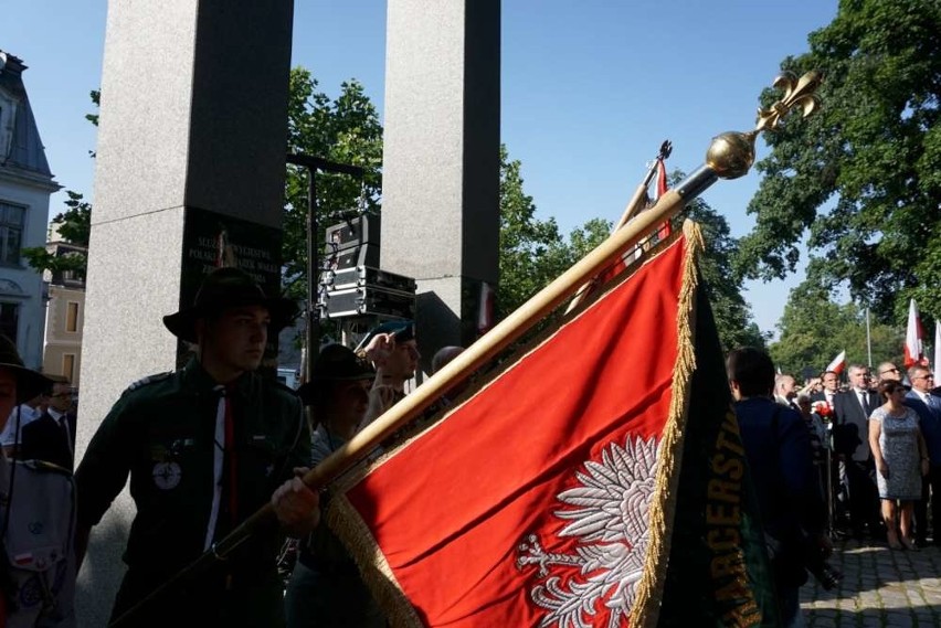 Głównym miejscem obchodów w Poznaniu był Pomnik Polskiego...