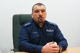 Pijany komendant policji w Szczekocinach nagi wpadł do basenu. Były w nim dzieci