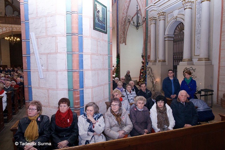 Stargard. Świętowanie 3 maja w kolegiacie i na rynku [zdjęcia, wideo]