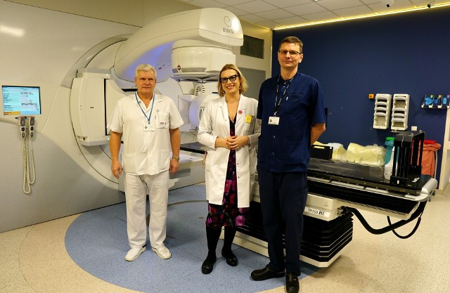 Zakład Radioterapii USK 1 w Lublinie, przy ul. Radziwiłłowskiej13 obchodzi 5-lecie działalności. W powstałej w 2019 r. placówce nowotwory leczone są kompleksowo poprzez współpracę w aspektach chirurgii, chemioterapii i radioterapii. W ubiegłym roku wyleczono w niej 1121 pacjentów.