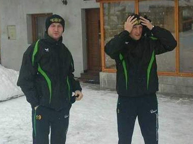 Piłkarze Siarki Tarnobrzeg (z lewej Mirosław Kabata, z prawej Marcin Stępień), do piątku przebywać będą na zgrupowaniu w Białym Dunajcu.