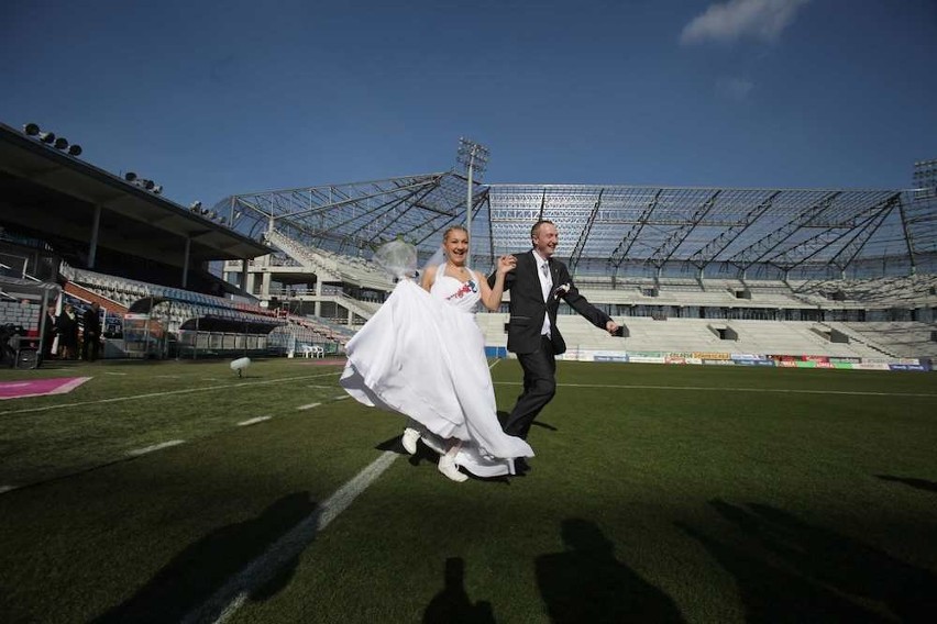 Ślub na stadionie Górnika Zabrze