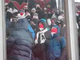 Kibice na meczu Widzew - GKS Tychy! W sektorze gości demolka! W większości kibiców GKS wspierali fani ŁKS. Mecz przerwano!