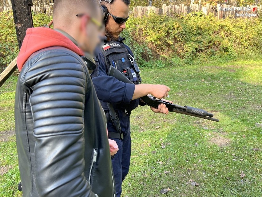 Ćwiczenia strzeleckie policjantów z Rudy Śląskiej. Zobacz...