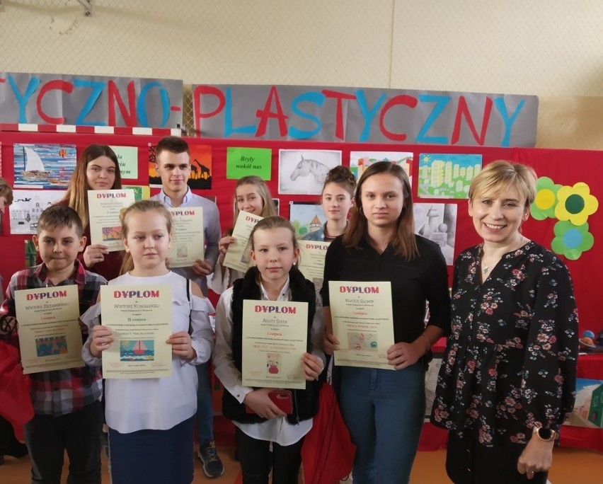 Sukcesy uczniów Szkoły Podstawowej w Gostkowie.