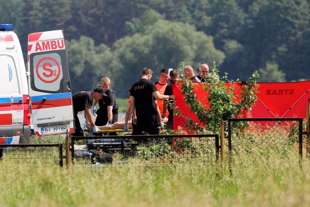 Strażacy i ekipa pogotowia ratunkowego uratowała życie niedoszłemu topielcowi z Zalewu Dojlidy