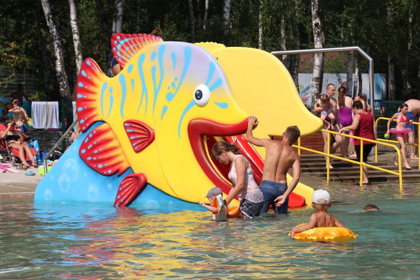 Aqua aerobik i inne atrakcje Kąpieliska Leśnego w Gliwicach ZDJĘCIA