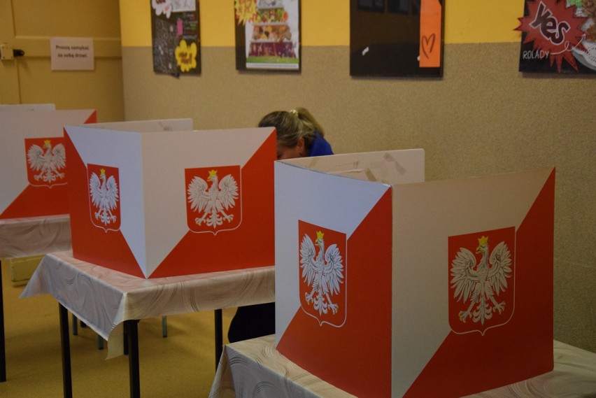 Głosowanie w Rybniku odbywa się w 72 komisjach wyborczych.