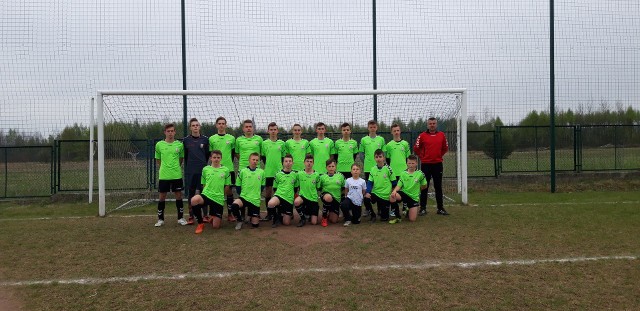 Zespół juniorów Klubu Sportowego Smyków.