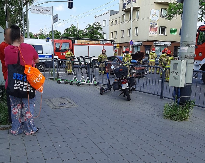 Zderzenie dwóch samochodów na ul. Wielkopolskiej w Gdyni. 7.06.2022