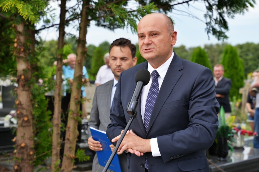 Poseł Andrzej Kosztowniak zabrał głos podczas uroczystości.
