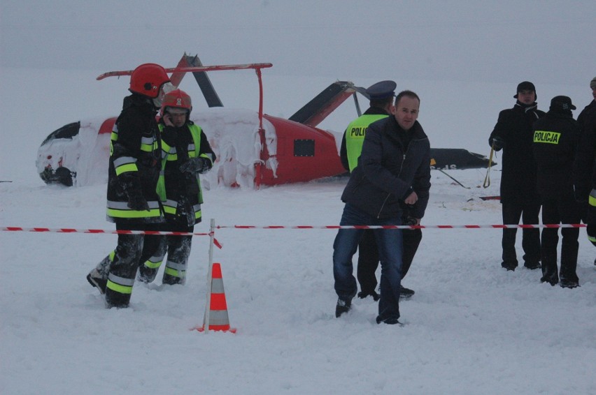 Helikopter rozbił się pod Olesnem.