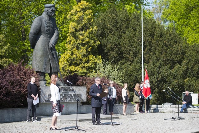 Zobacz także: Weekend w Toruniu. Sprawdź, co robić!NowosciTorunToruń. Rocznica śmierci Marszałka Józefa Piłsudskiego [ZDJĘCIA]