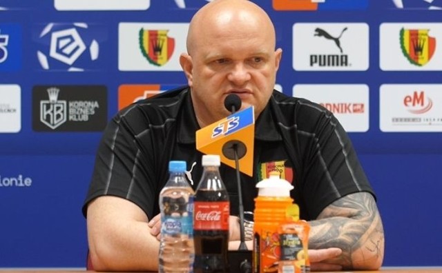 Trener Korony Kielce Maciej Bartoszek ocenia występ młodych zawodników w meczu z Wisłą Płock.