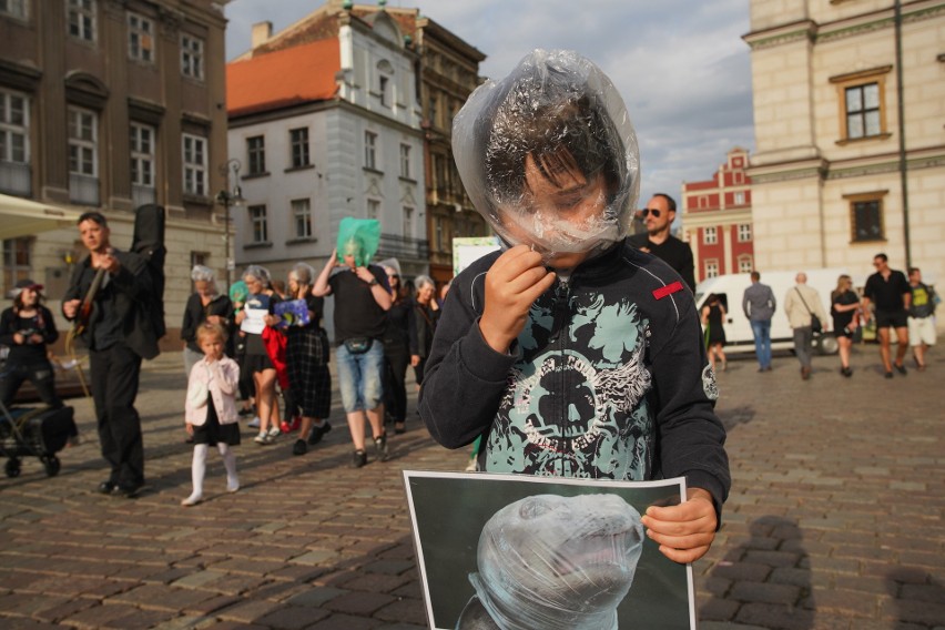 Dlaczego foliówki szkodzą środowisku i dlaczego powinniśmy...