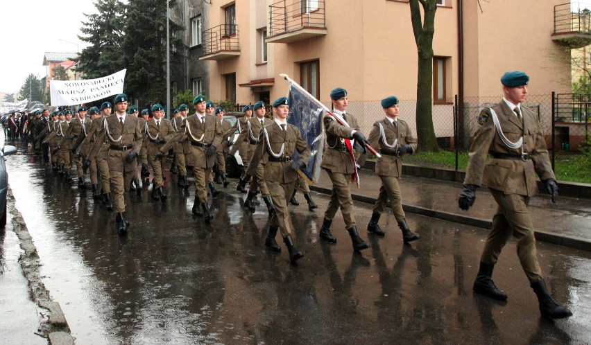 Nowy Sącz. XI Marsz Pamięci Sybiraków w strugach deszczu [ZDJĘCIA, WIDEO]