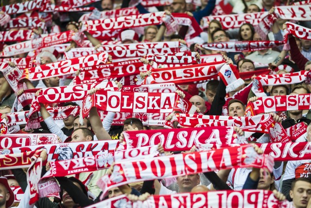 Polscy kibice nie mogą narzekać - mecze Biało-Czerwonych odbędą się stosunkowo blisko i z bardzo atrakcyjnymi rywalami.