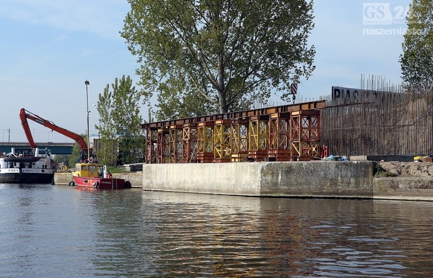 Most Cłowy przypłynął do Szczecina [wideo, zdjęcia]