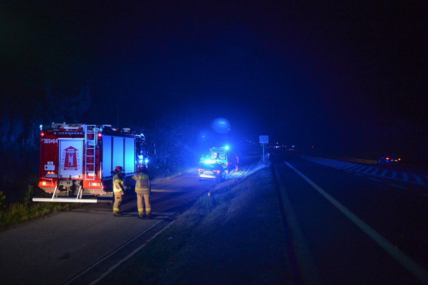 Tragiczny wypadek w Zadąbrowiu koło Przemyśla. Na leżącego na drodze mężczyznę najechał 18-letni kierujący audi [ZDJĘCIA]