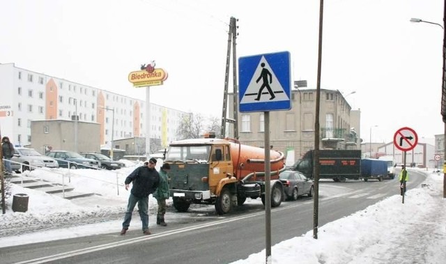 Potrącił kobietę na przejściu przez krajową "piątkę"