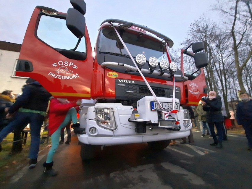 Powitanie nowego wozu strażackiego w OSP Przedmość.