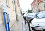 Od piątku, 24 września, obowiązuje powiększona strefa płatnego parkowania w Krośnie. Nie ma już darmowych parkingów na Starówce