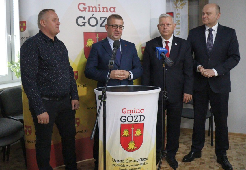 Gmina Gózd podpisała umowę i za ponad 6,5 miliona złotych wybudowana zostanie kanalizacja w Kłonowie