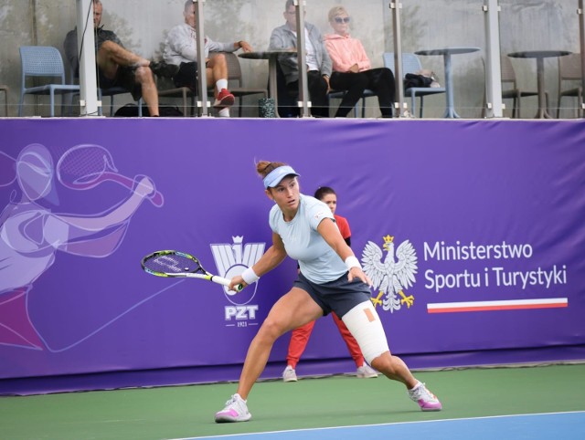 Katarzyna Kawa po raz trzeci w karierze wygrała tenisowy deblowy turniej challenger.