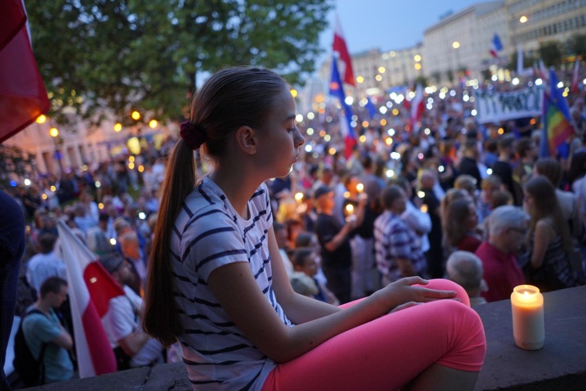 Środowa pikieta na placu Wolności w obronie niezawisłości sądów [ZDJĘCIA]