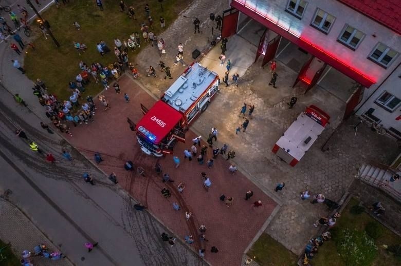 Ochotnicza Straż Pożarna w Osieku ma nowy wóz strażacki. Niesamowita historia i huczne święto [ZDJĘCIA]