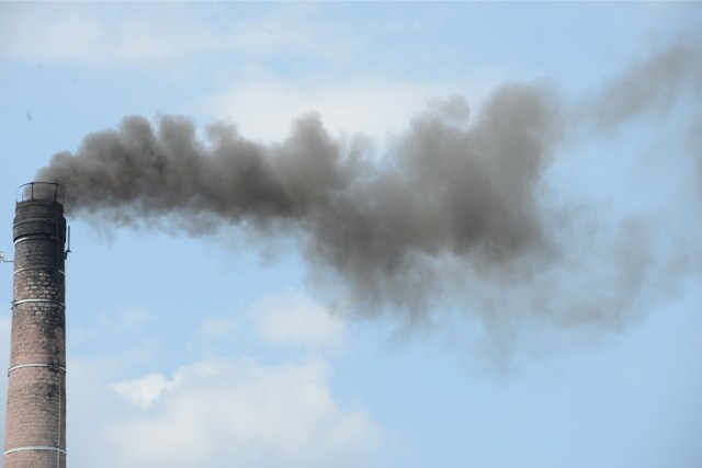 Podatek za emisję CO2 wynosi obecnie ok. 80 Euro za tonę