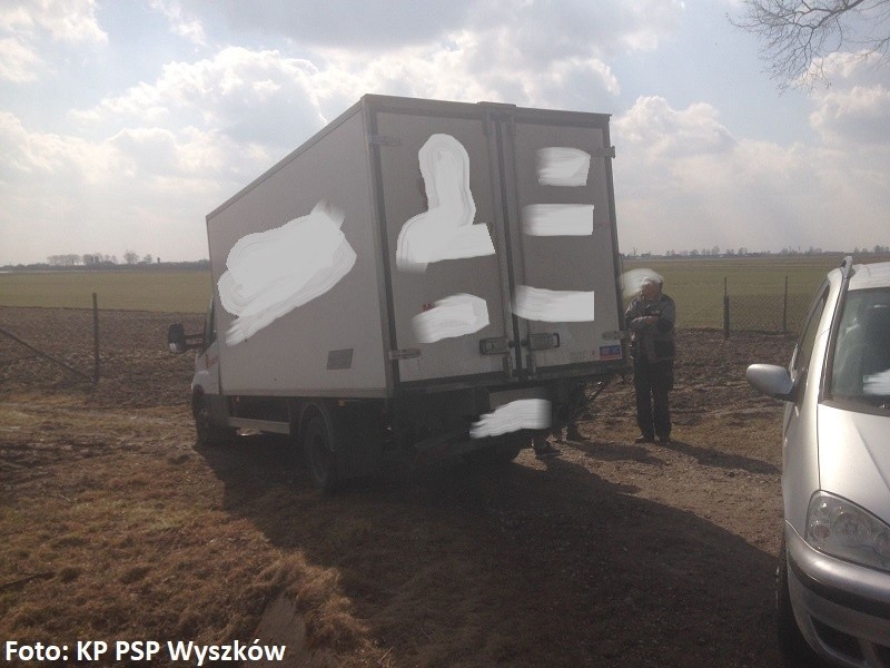 Wypadek na DK62: bus zderzył się z osobówką [ZDJĘCIA]