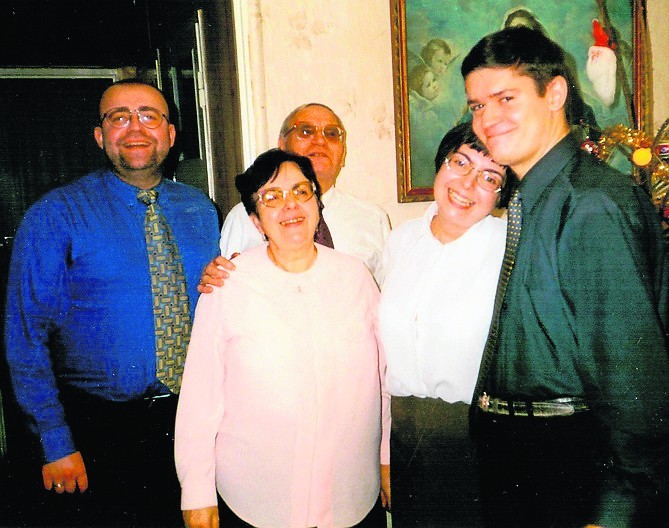 Alicja Miller z mężem Kazimierzem, synem Tomaszem (z lewej),...