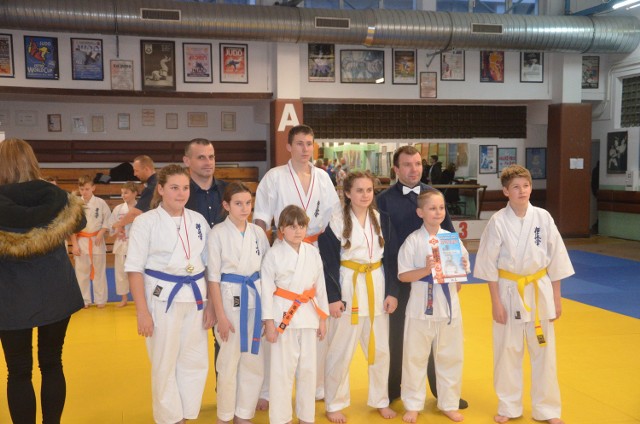W Gdańsku karatecy z Golubia-Dobrzynia zdobyli sześć medali.