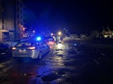 Policyjny pościg w Wielkopolsce. Kierowca porzucił pojazd i uciekał na piechotę. Mundurowym pomogli przechodnie