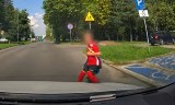 Andrychów. O krok od tragedii na ul. Lenartowicza! Dziecko wbiegło pod samochód! [WIDEO] AKTUALIZACJA