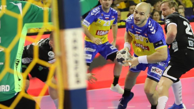 Artiom Karaliok z Łomży Industrii Kielce, zdobywca 10 bramek w meczu z Elverum Handball, znalazł się w siódemce kolejki Ligi Mistrzów piłkarzy ręcznych.