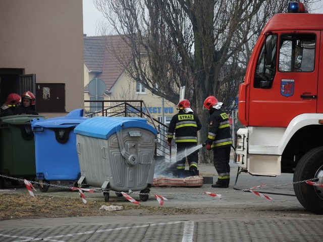 Ostatnie zgłoszenie strażacy mieli wczoraj. Zostali wezwani do palącego się materacu przy ulicy Kołłątaja. 