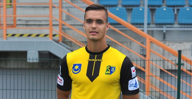 20-letni Bartosz Waleńcik trafił do Siarki Tarnobrzeg przed sezonem 2014/2015 i jak na razie zagrał w 60 drugoligowych meczach.