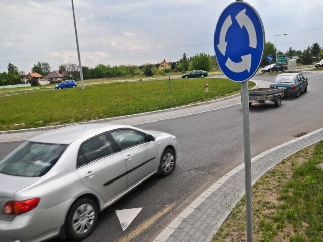 Jedna z wizji połączenia Torunia z węzłem Czerniewice przewiduje przedłużenie trasy wschodniej przez os. Piaski