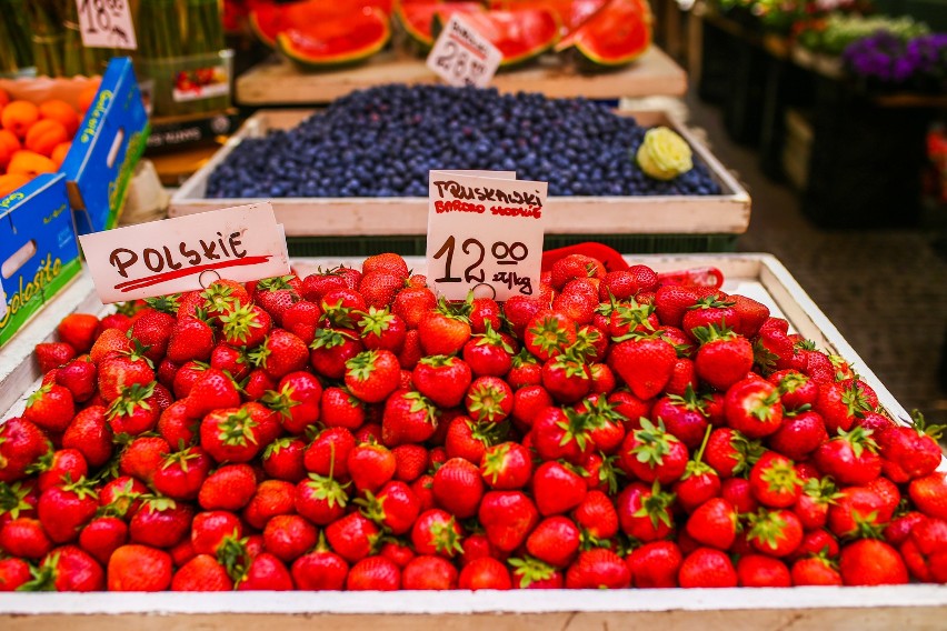 CENY TRUSKAWEK 2019. Ile kosztują truskawki w tym roku?