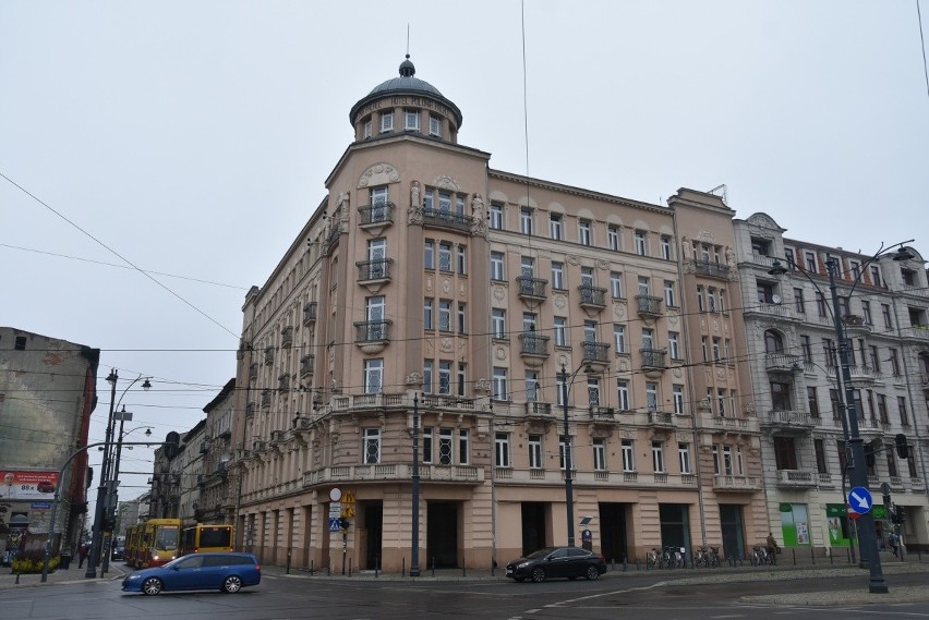 Trwa także remont hotelu Pałac Polonia. Z zewnątrz go nie...